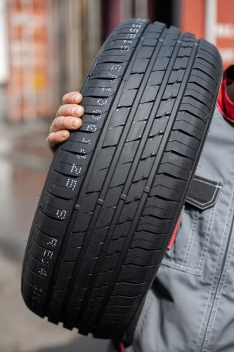фото протектора и шины Atrezzo Elite Шина Sailun Atrezzo Elite 205/45 R16 87W