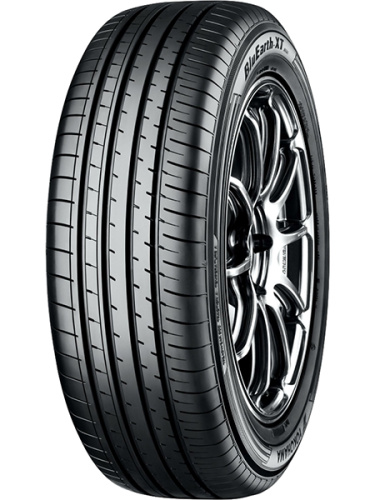 фото протектора и шины BluEarth-XT AE61 Шина Yokohama BluEarth-XT AE61 215/60 R17 96V